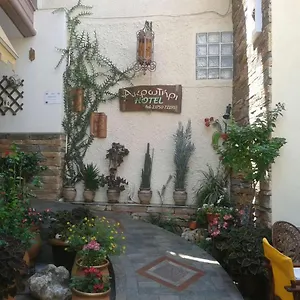 Akrotiri Неос-Мармарас